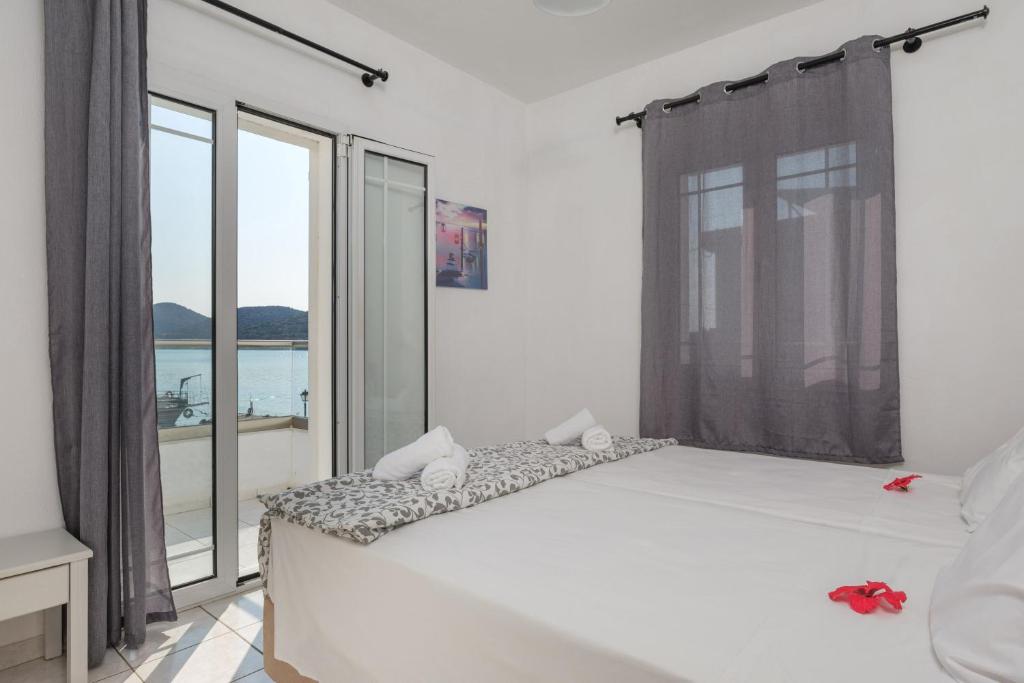 Hiona Apartments - 