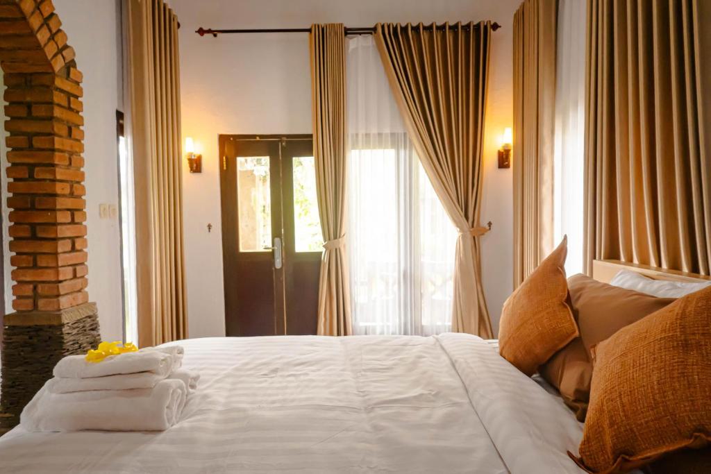 Mesari Cottage Guest House - Bungalow With Garden View