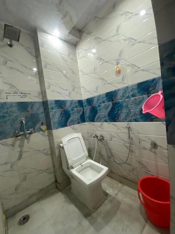 Ένα μπάνιο στο Cozy Inn Hostel