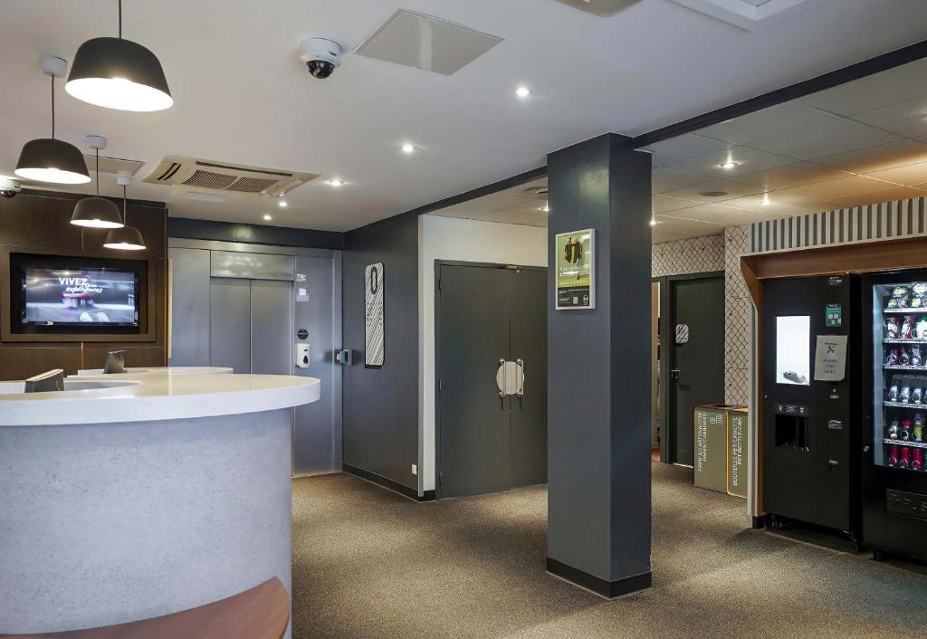 B&B HOTEL Marseille Prado Parc des Expositions - Resim 38