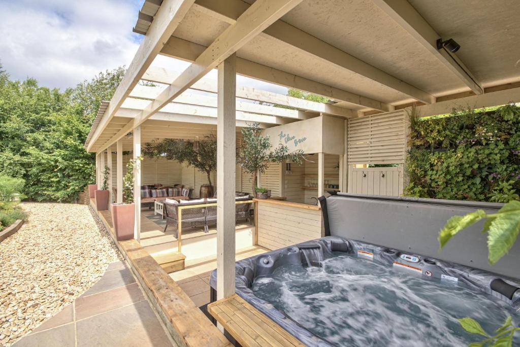 CropredyにあるThe Plant House by Group Retreatsのギャラリーの写真