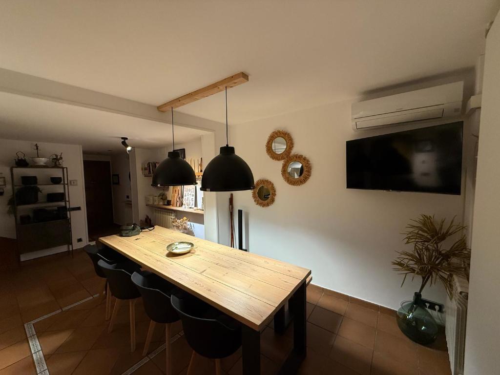 TV a/nebo společenská místnost v ubytování Lo Attic