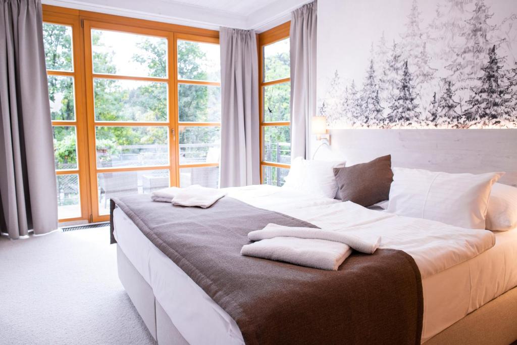 
One-Bedroom Apartment with Balcony
