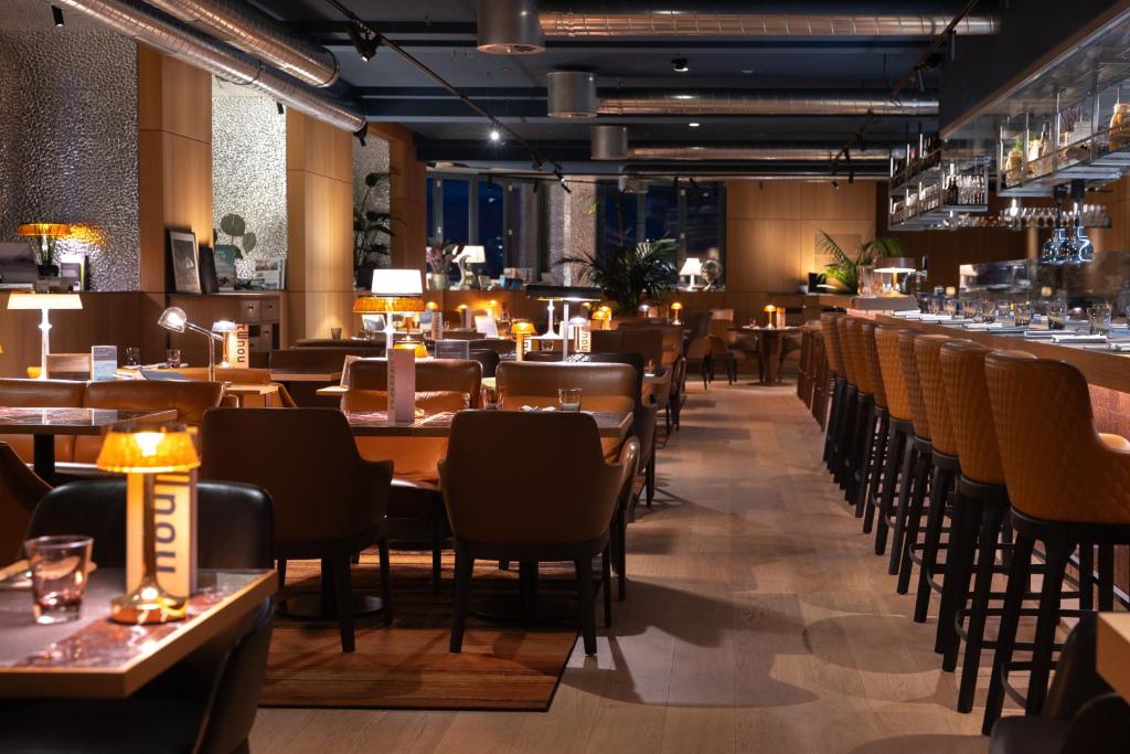 Hotel Bellevue Palace Bern - Resim 14