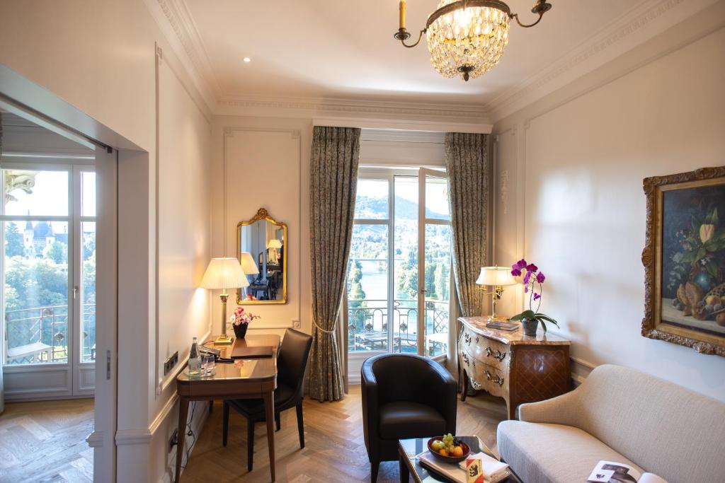 Hotel Bellevue Palace Bern photo