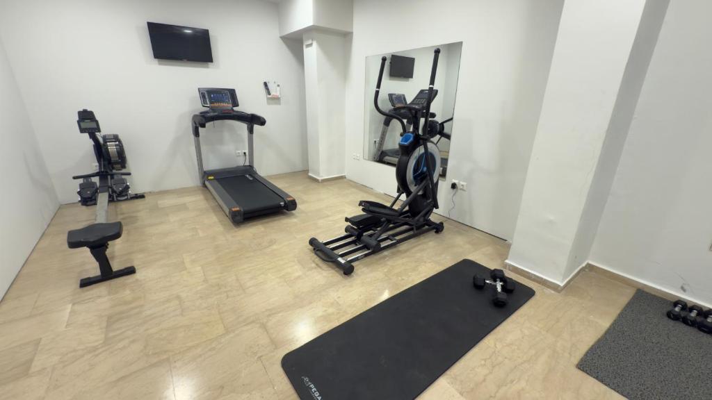 Fitness centrum a/nebo fitness zařízení v ubytování Ponti Beach Hotel