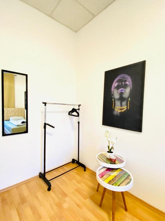 Fotografie z fotogalerie ubytování Comfortable 5BR shared Apt Well Connected Location ve Vídni