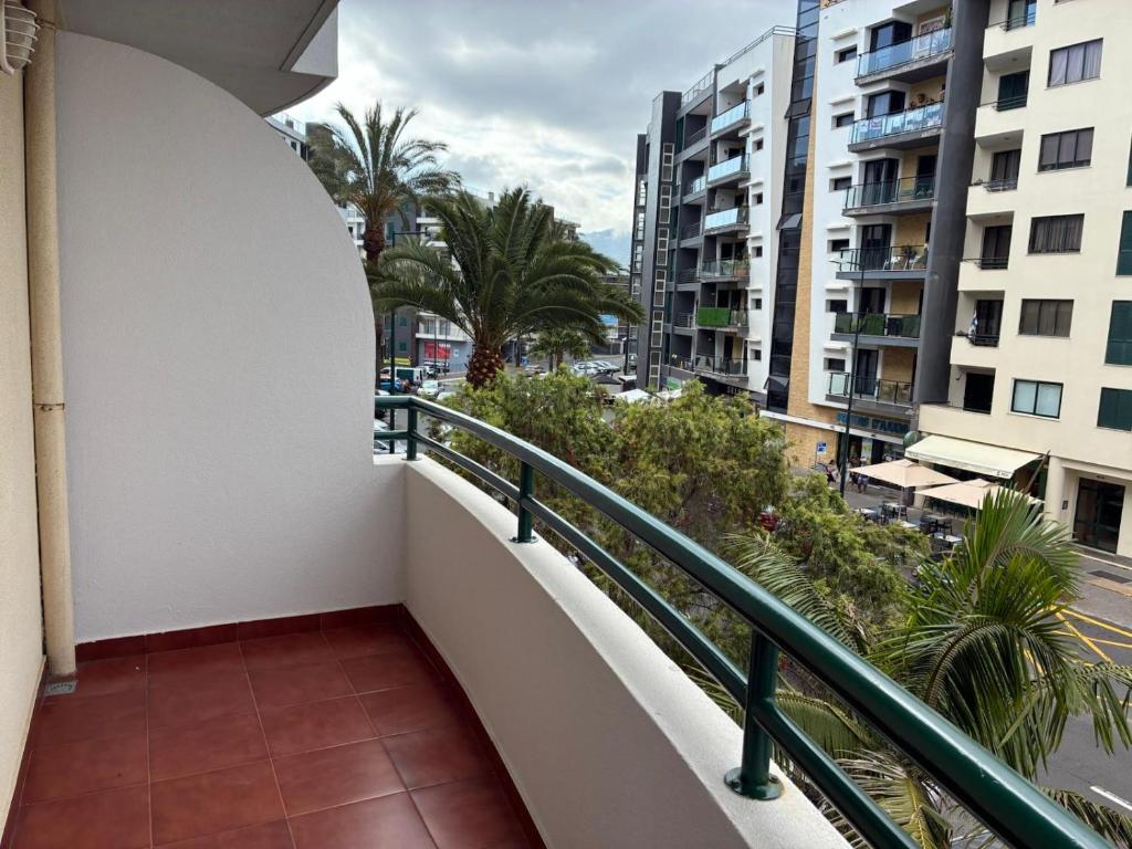 Robert Apartment in Ajuda