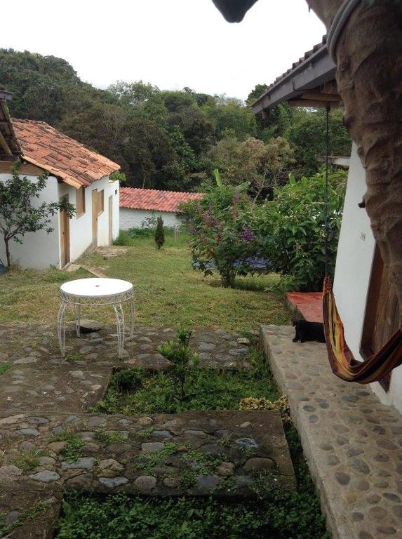 Zahrada ubytování Casa de Rishiva