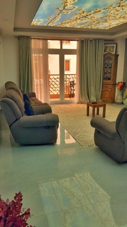 Posezení v ubytování Shanzu Oceanline Suites