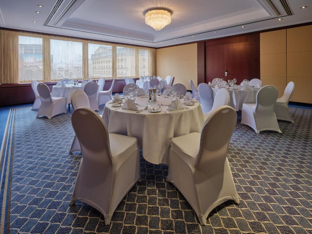 Steigenberger Graf Zeppelin - Resim 39