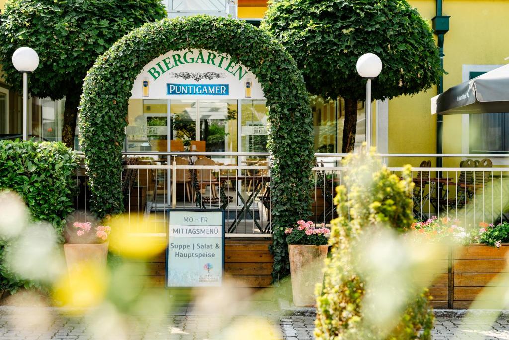 Zahrada ubytování SCHACHENWALD Hotel & Restaurant I Self Check-in