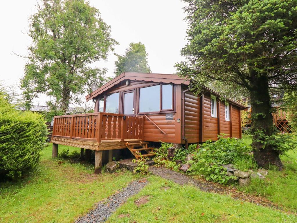 Κήπος έξω από το Y Bwthyn Pren, Cabin 209,