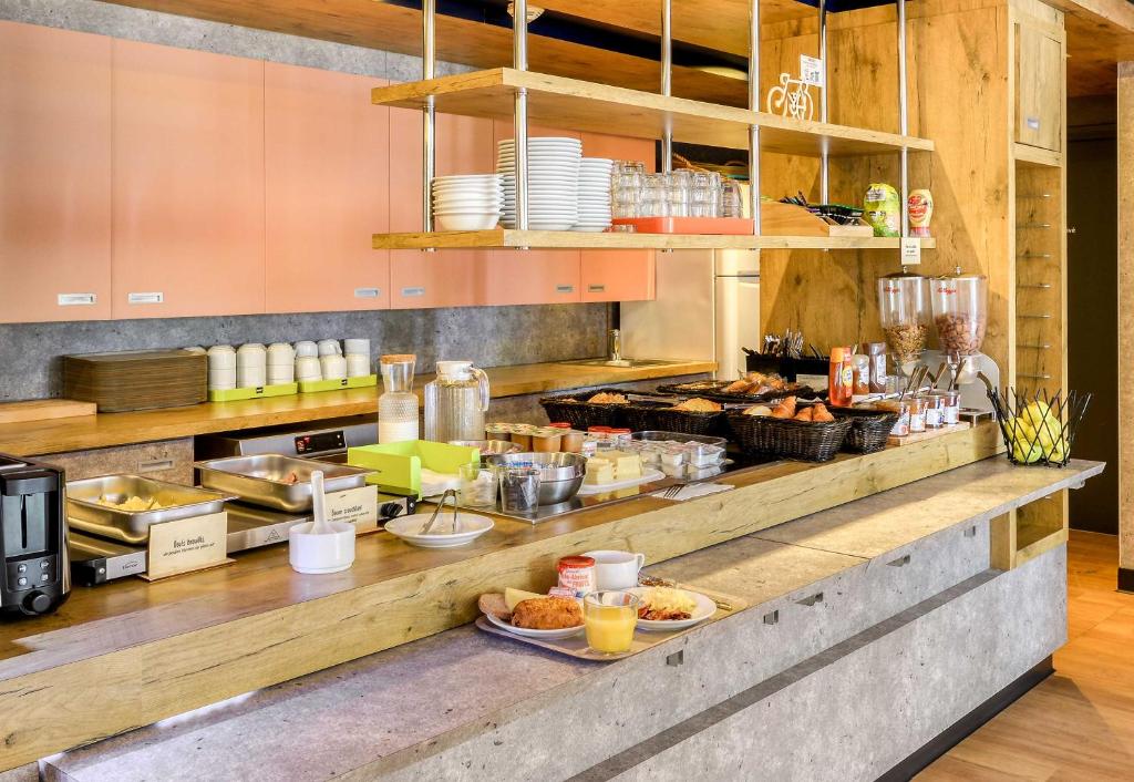 B&B HOTEL Montpellier Sud Lattes - Resim 42