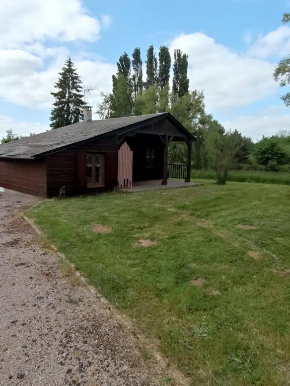 Budova, kde se chata nachází