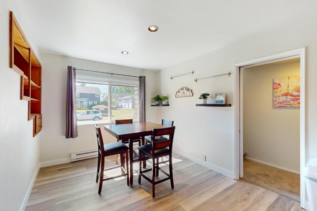 Fotografie z fotogalerie ubytování Keyport Abode v destinaci Poulsbo