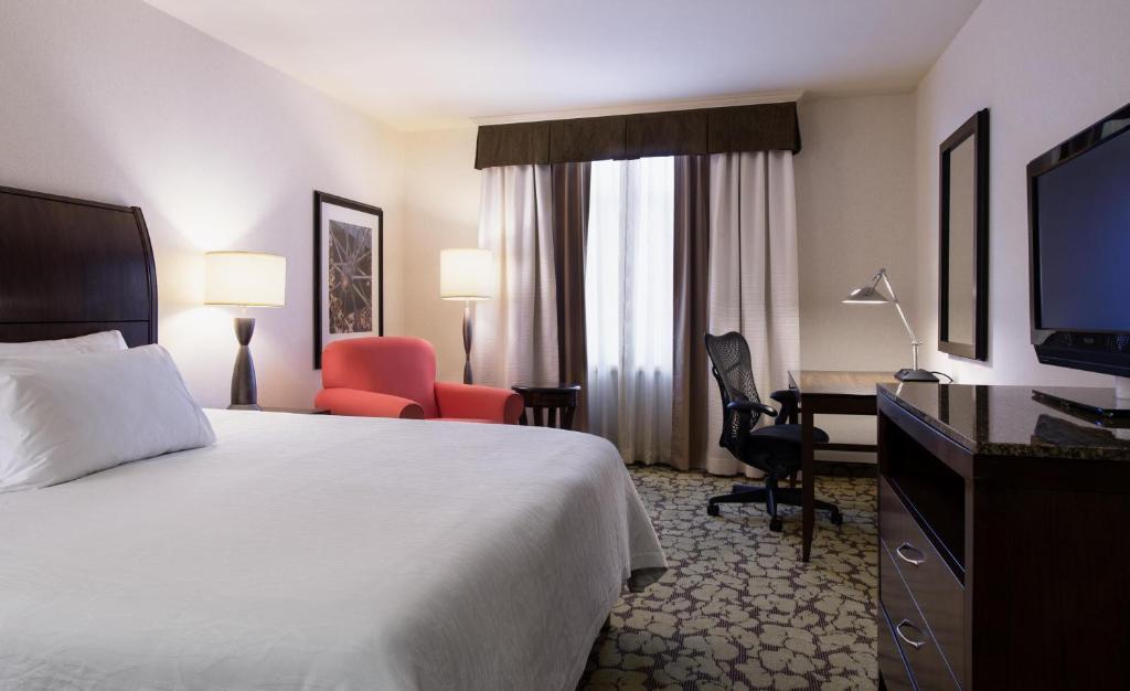 Hilton Garden Inn West Edmonton - Resim 21