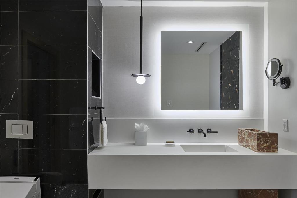 Hilton Toronto Airport Hotel & Suites - Resim 26