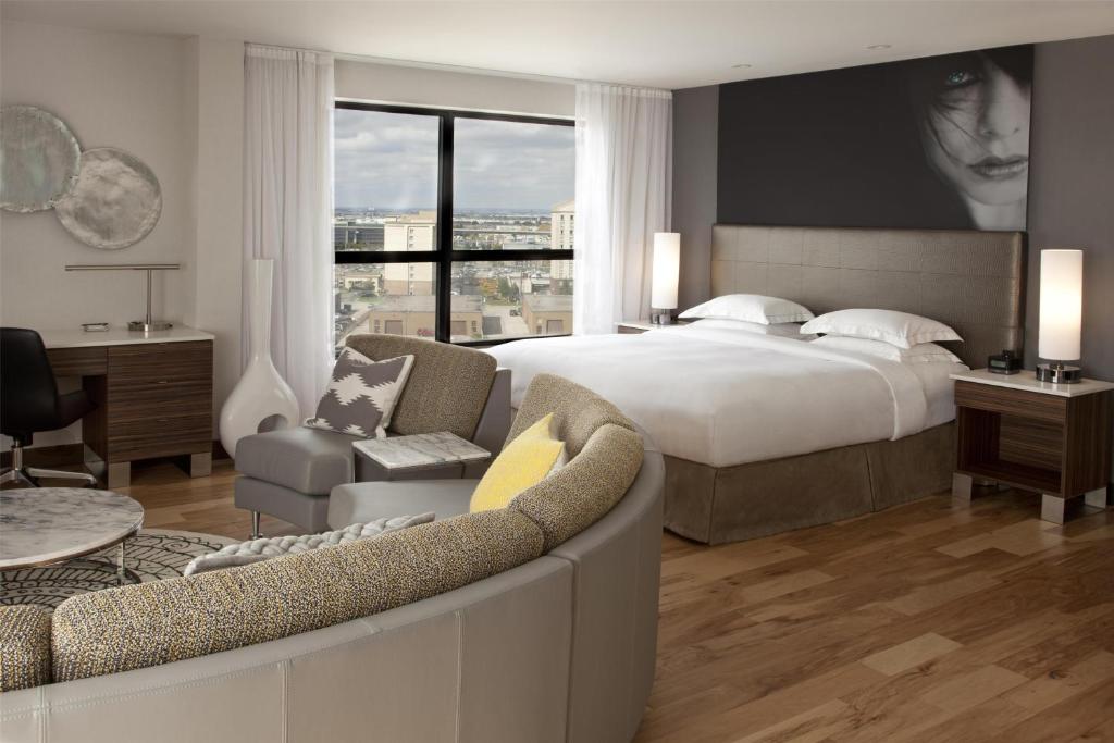 Hilton Toronto Airport Hotel & Suites - Resim 44