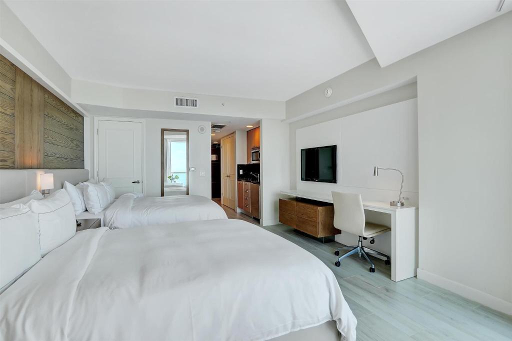 Hilton Fort Lauderdale Beach Resort - 