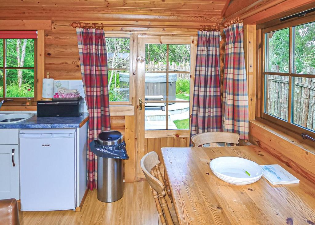 Kuchyň nebo kuchyňský kout v ubytování Loch Shuna Lodges