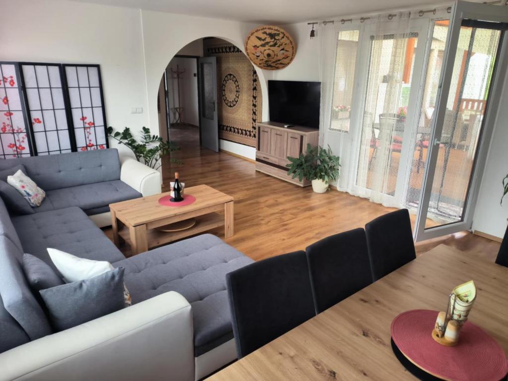 TV a/nebo společenská místnost v ubytování House of Relax