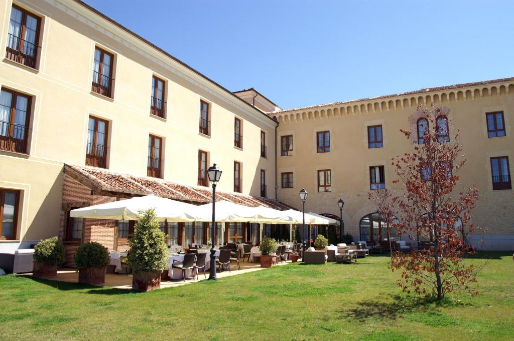 Candido Hotel 2*