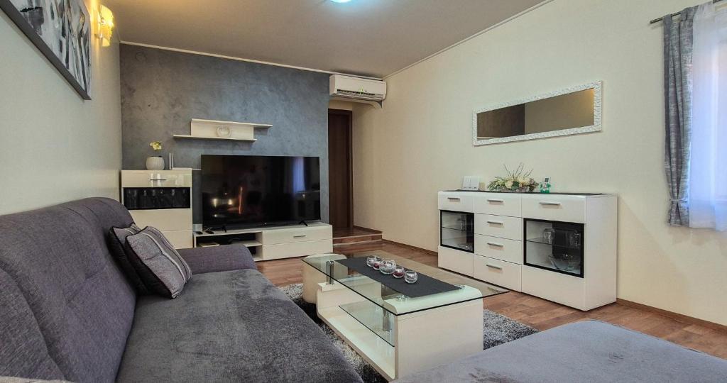 Kuchyňa alebo kuchynka v ubytovaní Central Apartment Castle Cippico