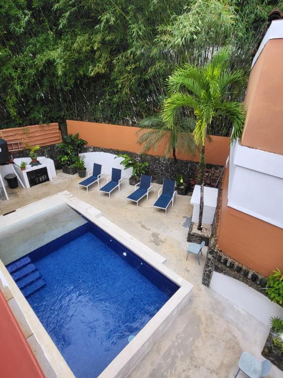 Bazén v ubytování Hotel Villa Prats nebo v jeho okolí