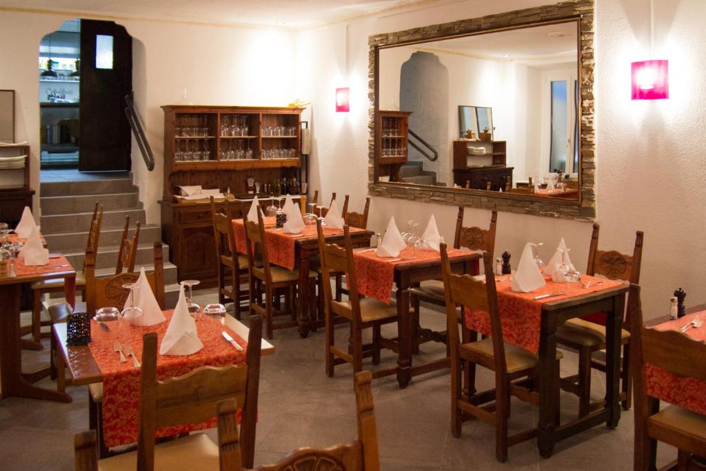 Restaurace v ubytování Hotel America