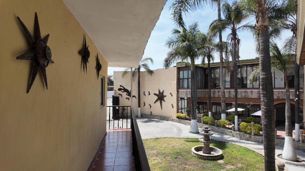 Zahrada ubytování Hotel Hacienda Tonalmain, Central Nueva