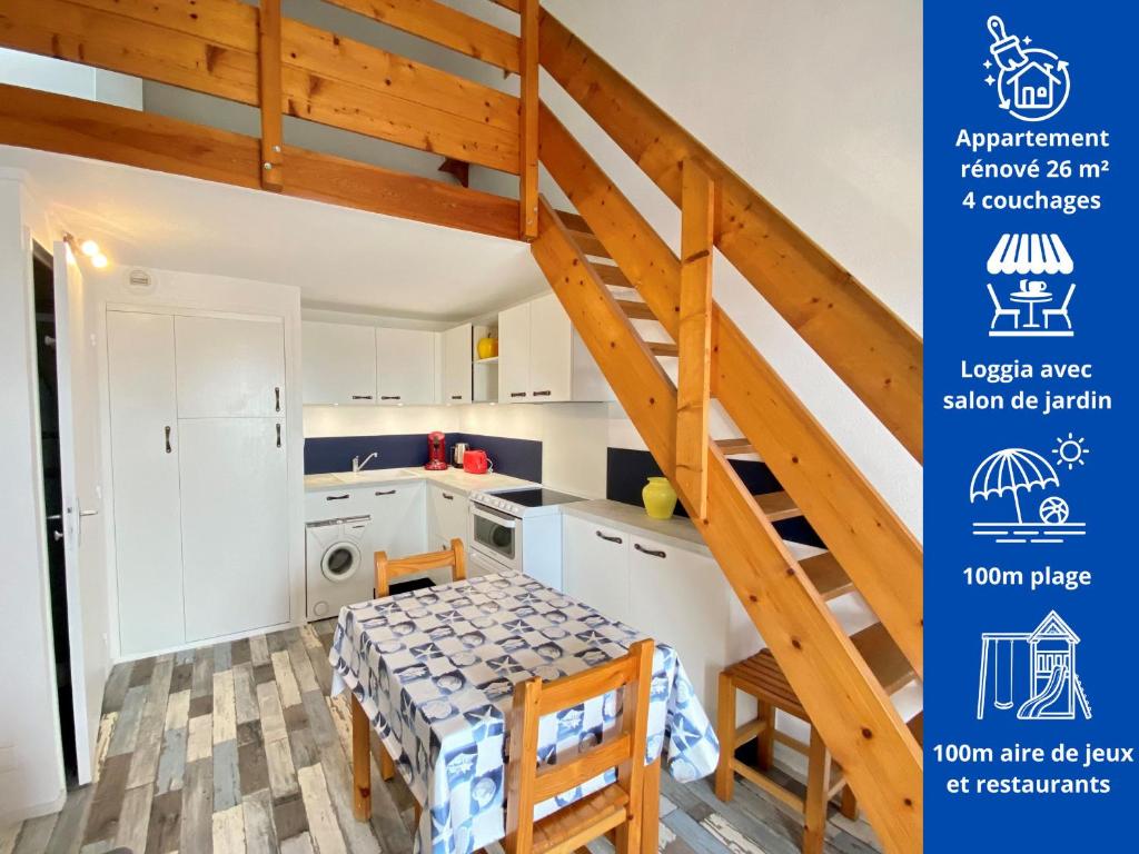 une petite cuisine avec un escalier dans une maison dans l'établissement Appartement cosy 4 pers. avec loggia 100m de la mer - 1ère ligne, parking inclus, Bretignolles-sur-Mer - FR-1-231-283, à Bretignolles-sur-Mer