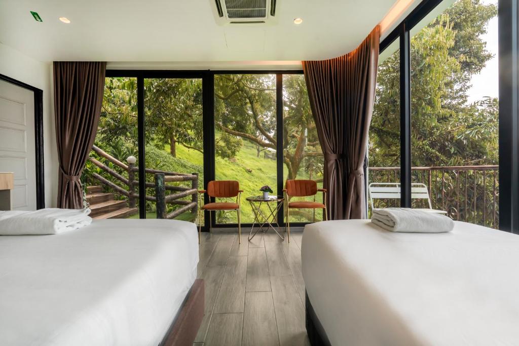Bilut Hills Eco Resort - Superior Driepersoonskamer