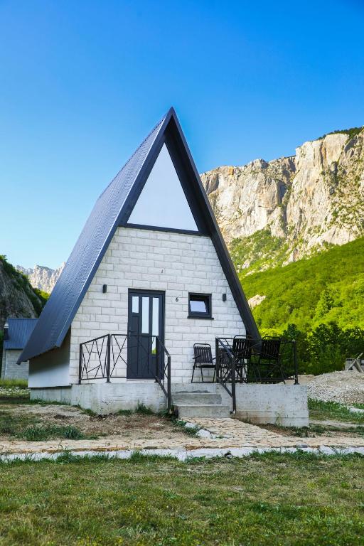 Natures Escape Kozarica - 1