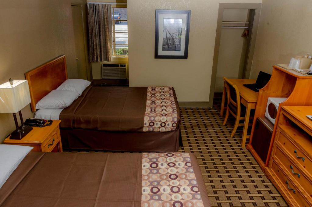 Relax Inn - Bryson City photo
