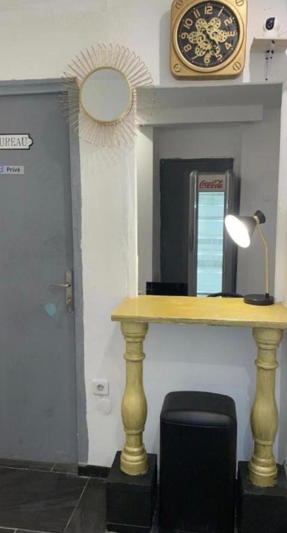 Hôtel Le Capitol - Resim 12