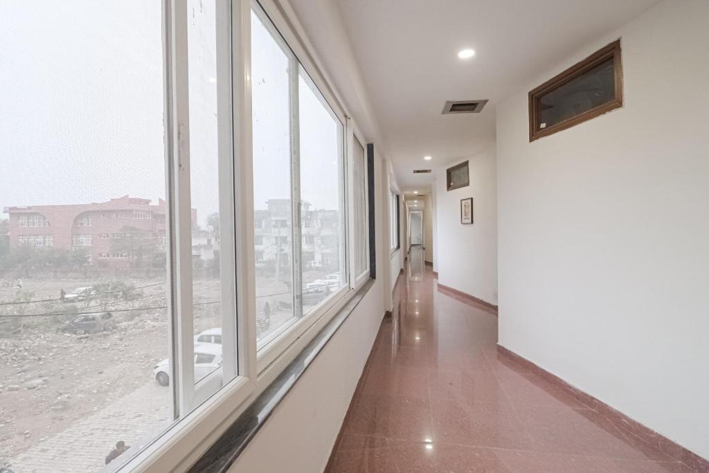 TV a/nebo společenská místnost v ubytování Hotel O Golfview