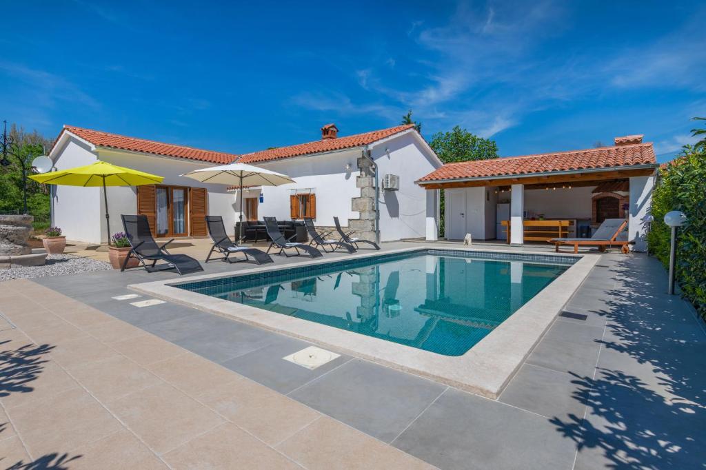 Villa Irena Labin, a Cozy and charming Villa near the beach