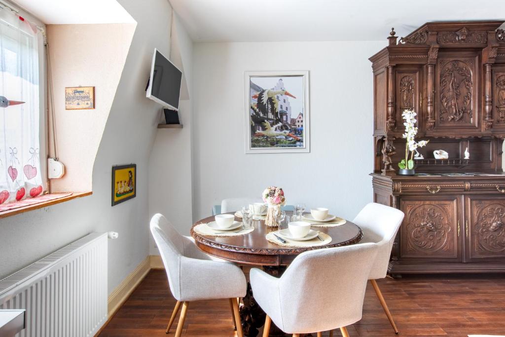 GANZALIESELE, Idéal Pro, Gare à 2 minutes à pied, Bus devant l'Immeuble, Arrivée Autonome, Wifi, Centre historique de Colmar, Appartement lumineux et calme, – photo 18