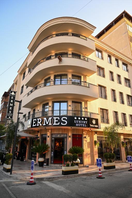 Ermes Luxury Hotel - Housity