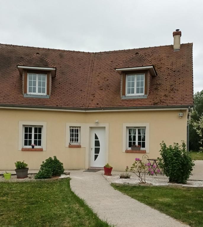 Photo de la galerie de l'établissement Maison à la campagne, à Le Mesnil-Guillaume
