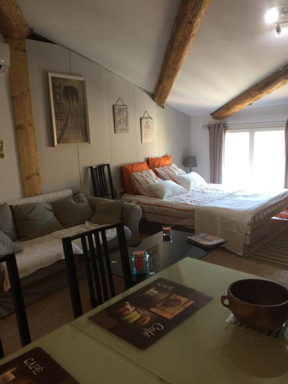 Photo de la galerie de l'établissement Du côté de chez soi, à Loupian