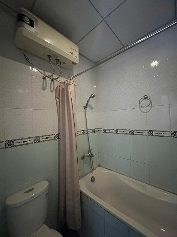 Phòng tắm tại Đức Lộc 2 Hotel