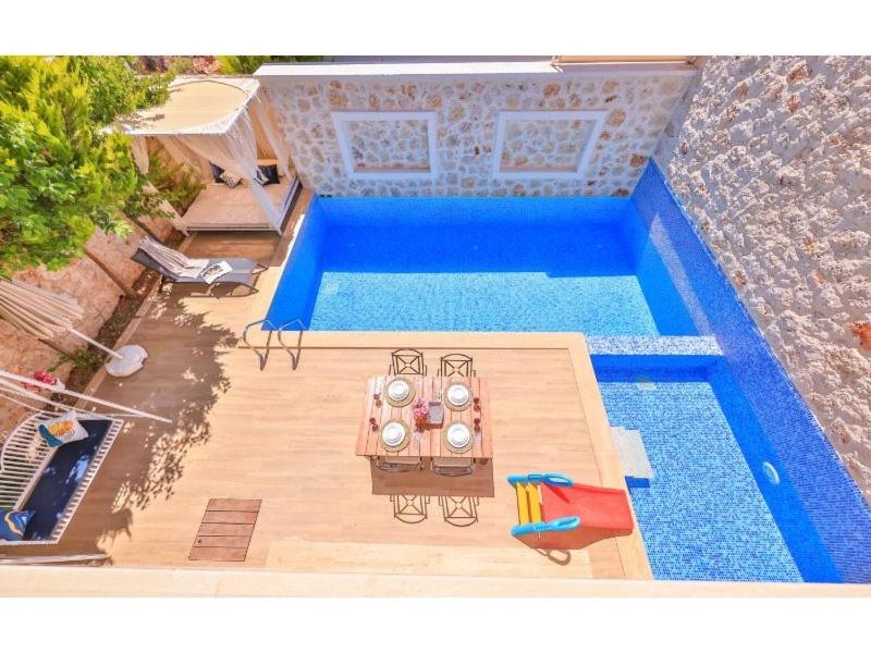 Πισίνα στο ή κοντά στο Nergiz Villas