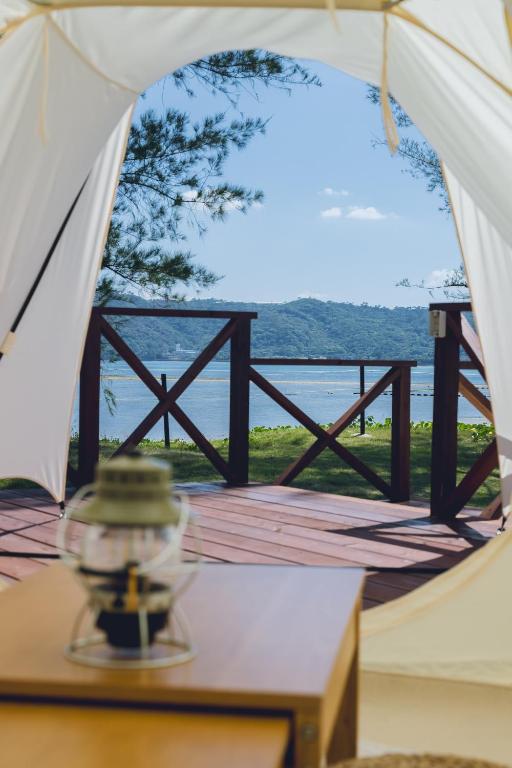 Příroda nedaleko luxury tent