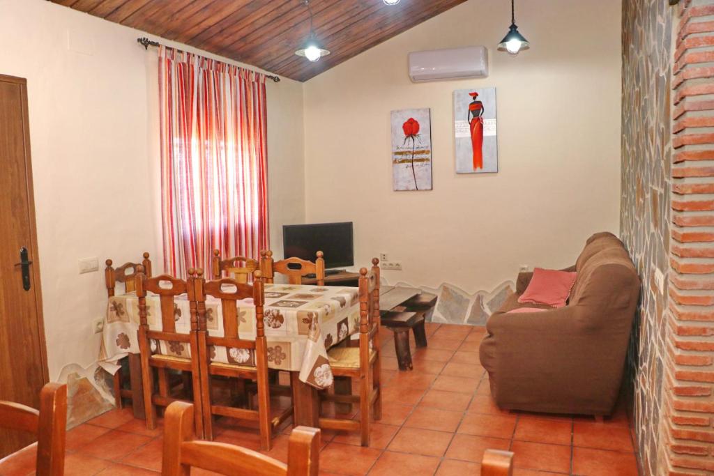 A television and/or entertainment centre at Chalet Bella Mendoza