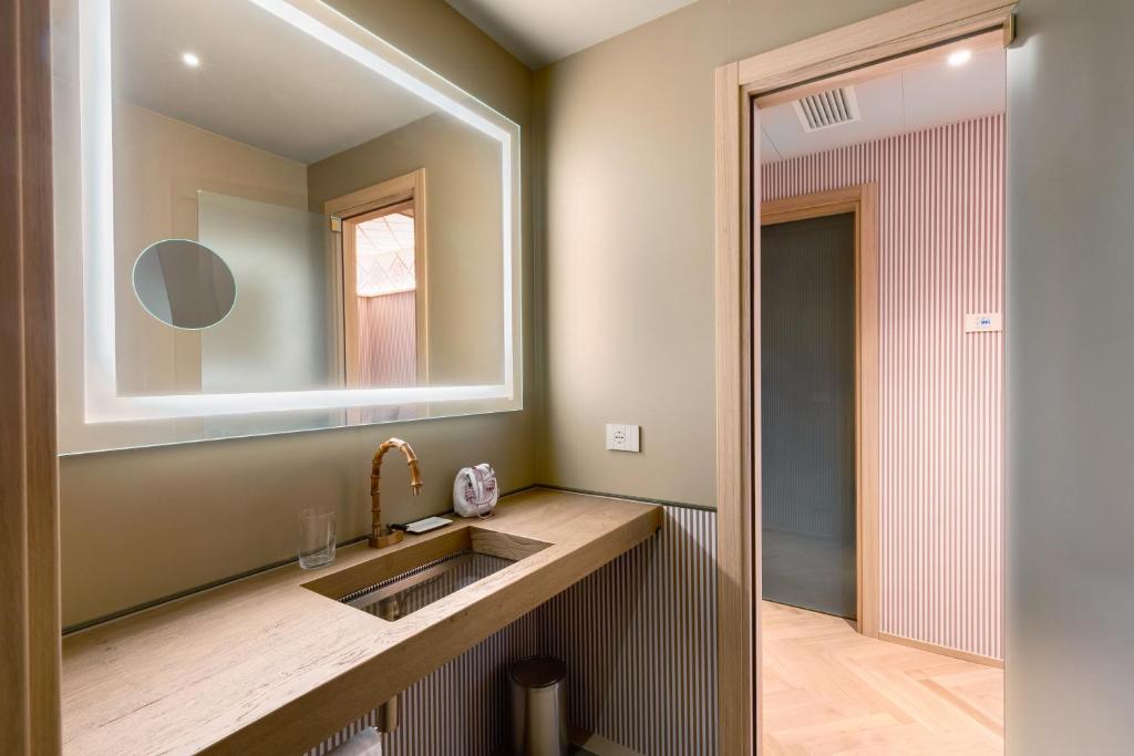 QC Room Milano Porta Romana - Resim 35