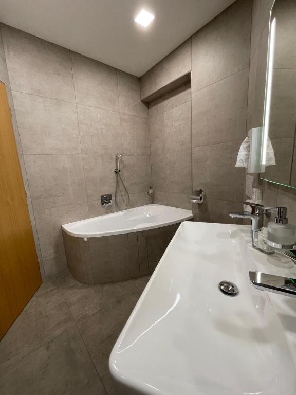 Hotel Vacek Pod Věží - 11