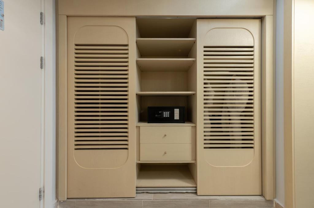 Cleopatra Sidi Heneish - 7