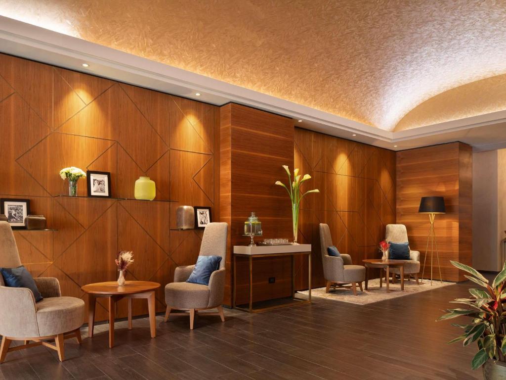 Posezení v ubytování Cerretani Hotel Firenze - MGallery Collection